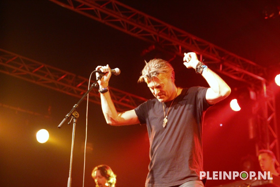 The Springsteen Experience    (9)